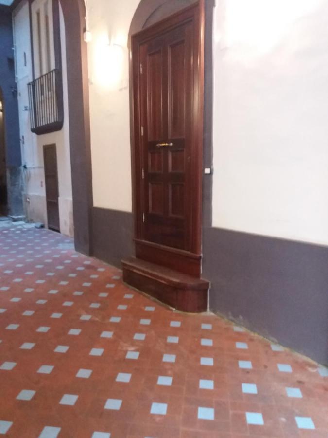 F&b * Napoli